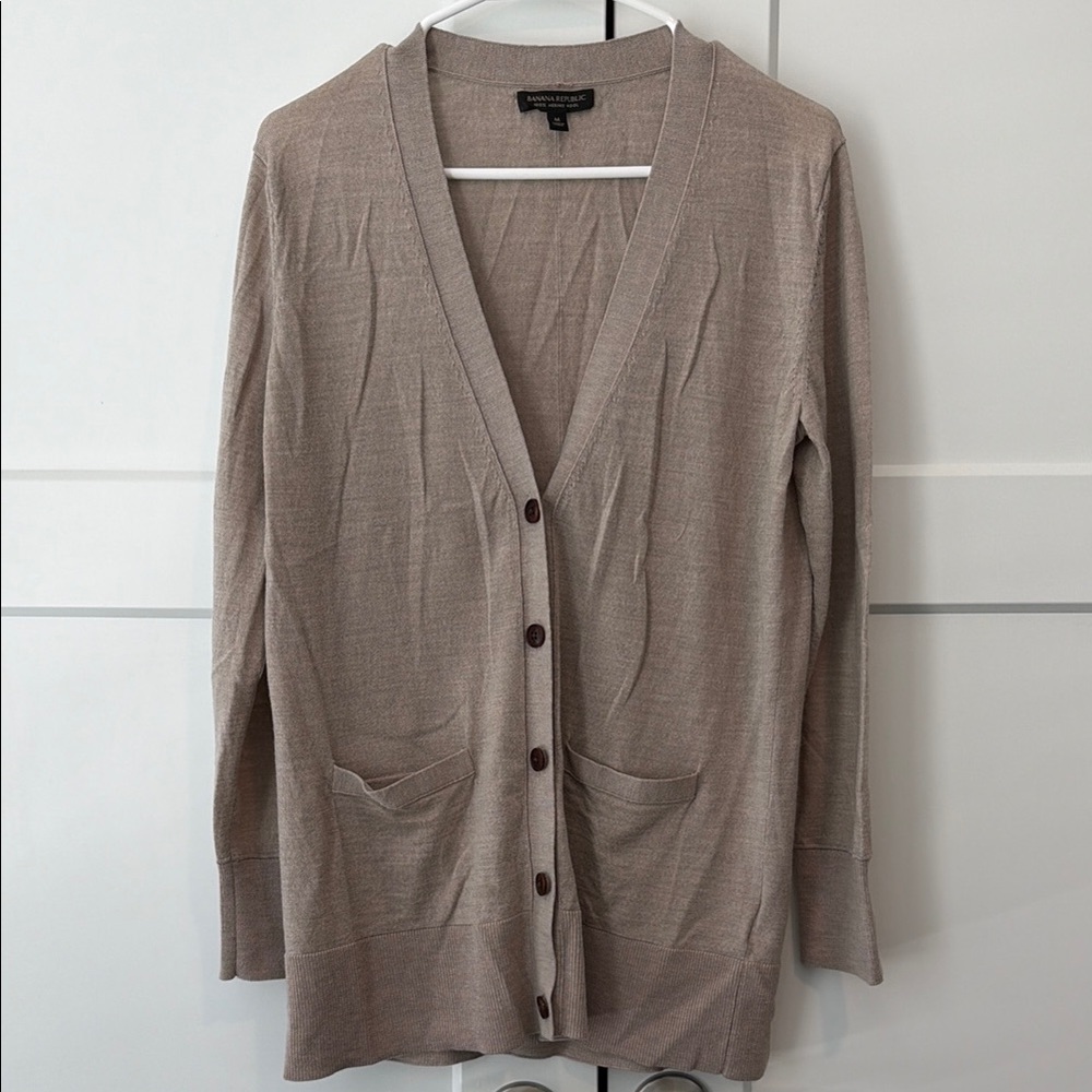 Banana Republic Cardigan Size M